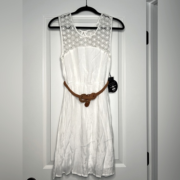 Modbe Daydreamer Dress White - Picture 1 of 7